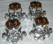 GM Reproduction Gold Bird Special Edition Centercap Set with Lugnuts